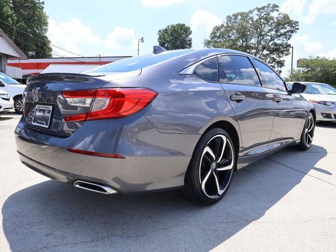 Used 2018 Honda Accord Sport image 7