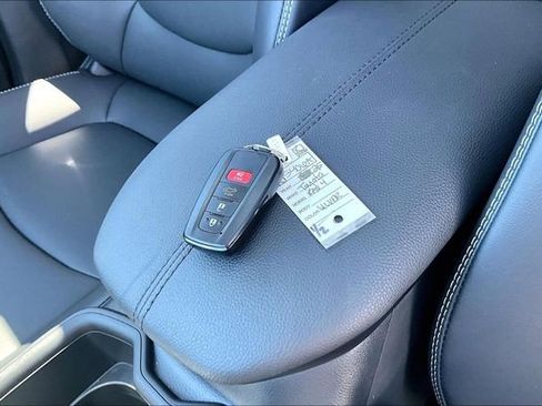 Used 2025 Toyota RAV4 XLE Premium FWD image 10