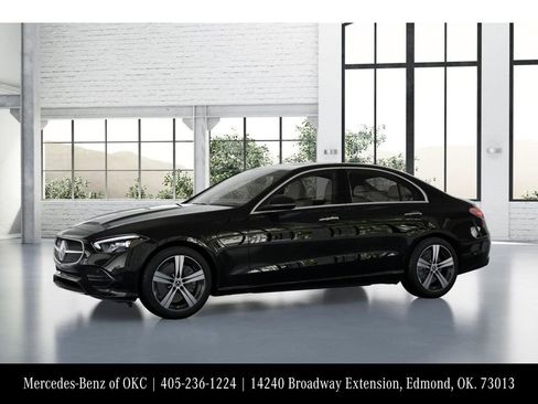 Used 2025 Mercedes-Benz C 300 Sedan image 37