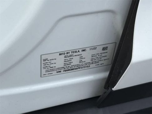 Used 2023 Tesla Model X Plaid image 10