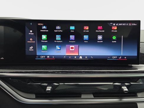 New 2026 BMW X5 xDrive40i w/ M Sport Package AWD/4WD image 21