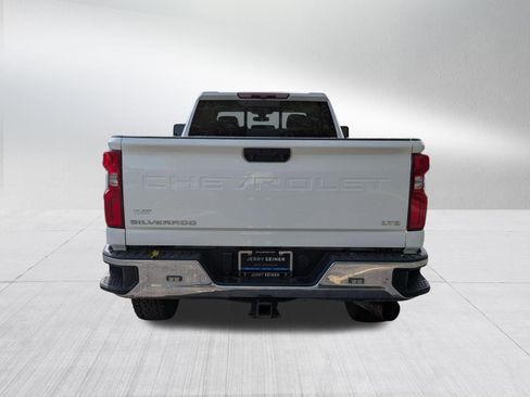 Used 2023 Chevrolet Silverado 3500 LTZ w/ LTZ Plus Package AWD/4WD image 4