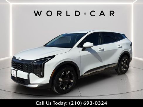 Certified 2026 Kia Sportage LX FWD image 7