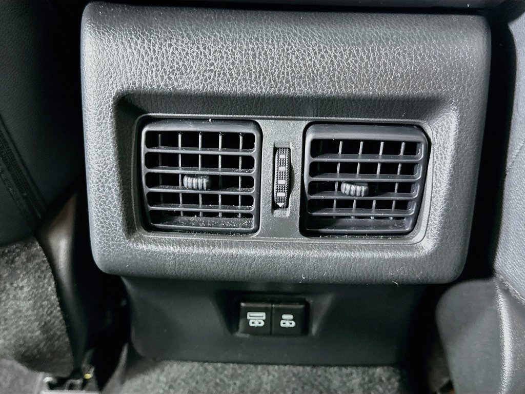 Certified 2025 Toyota Camry SE FWD image 25