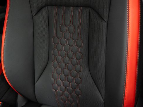 New 2026 Lamborghini Urus SE image 32