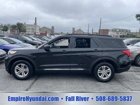 Used 2022 Ford Explorer XLT AWD/4WD image 9