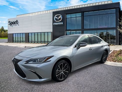 Used 2025 Lexus ES 350 w/ Premium Package FWD image 7