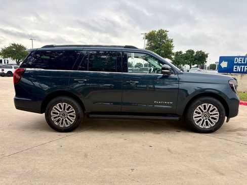 New 2026 Ford Expedition Platinum AWD/4WD image 4