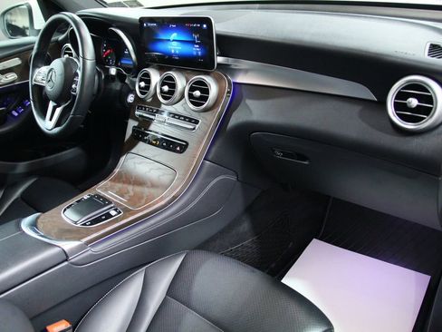 Certified 2020 Mercedes-Benz GLC 300 4MATIC image 20