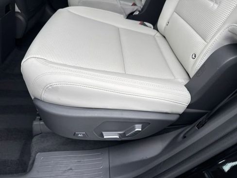 Certified 2025 Hyundai Santa Fe Calligraphy image 20