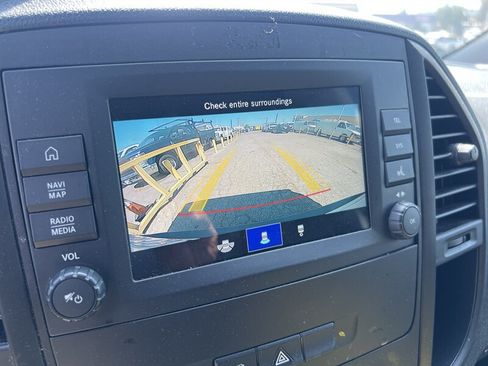 Used 2022 Mercedes-Benz Metris image 25