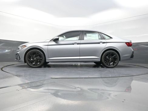 New 2026 Volkswagen Jetta SE image 24