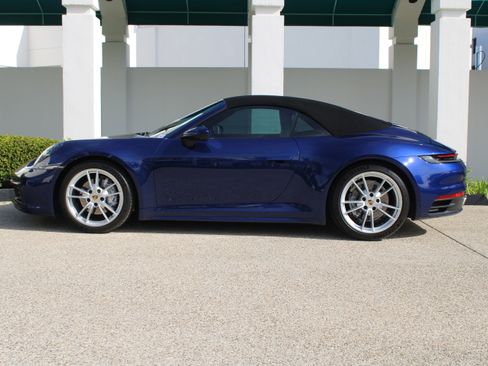 Certified 2021 Porsche 911 Carrera image 3