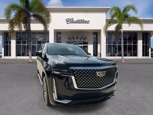 Certified 2021 Cadillac Escalade Premium Luxury RWD image 3