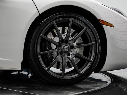 Used 2013 McLaren MP4-12C Spider image 86