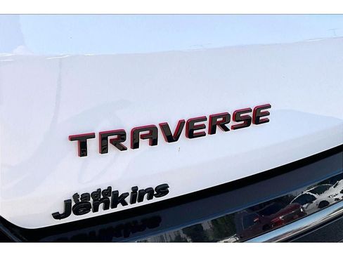 Used 2022 Chevrolet Traverse Premier w/ Redline Edition AWD/4WD image 35