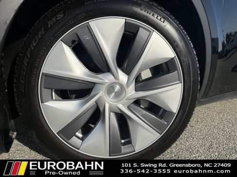 Used 2024 Tesla Model Y Long Range image 24