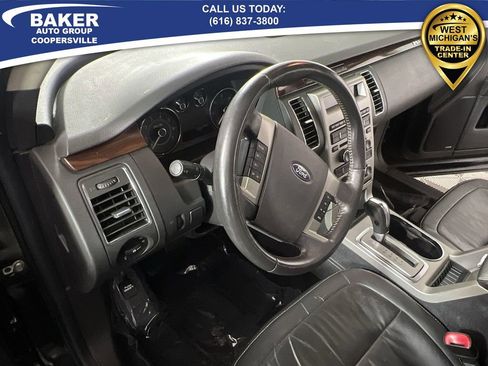 Used 2009 Ford Flex SEL image 11