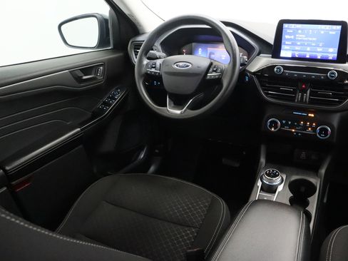 Used 2025 Ford Escape Active AWD/4WD image 30