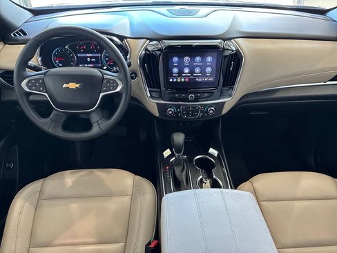 Used 2023 Chevrolet Traverse LT AWD/4WD image 11
