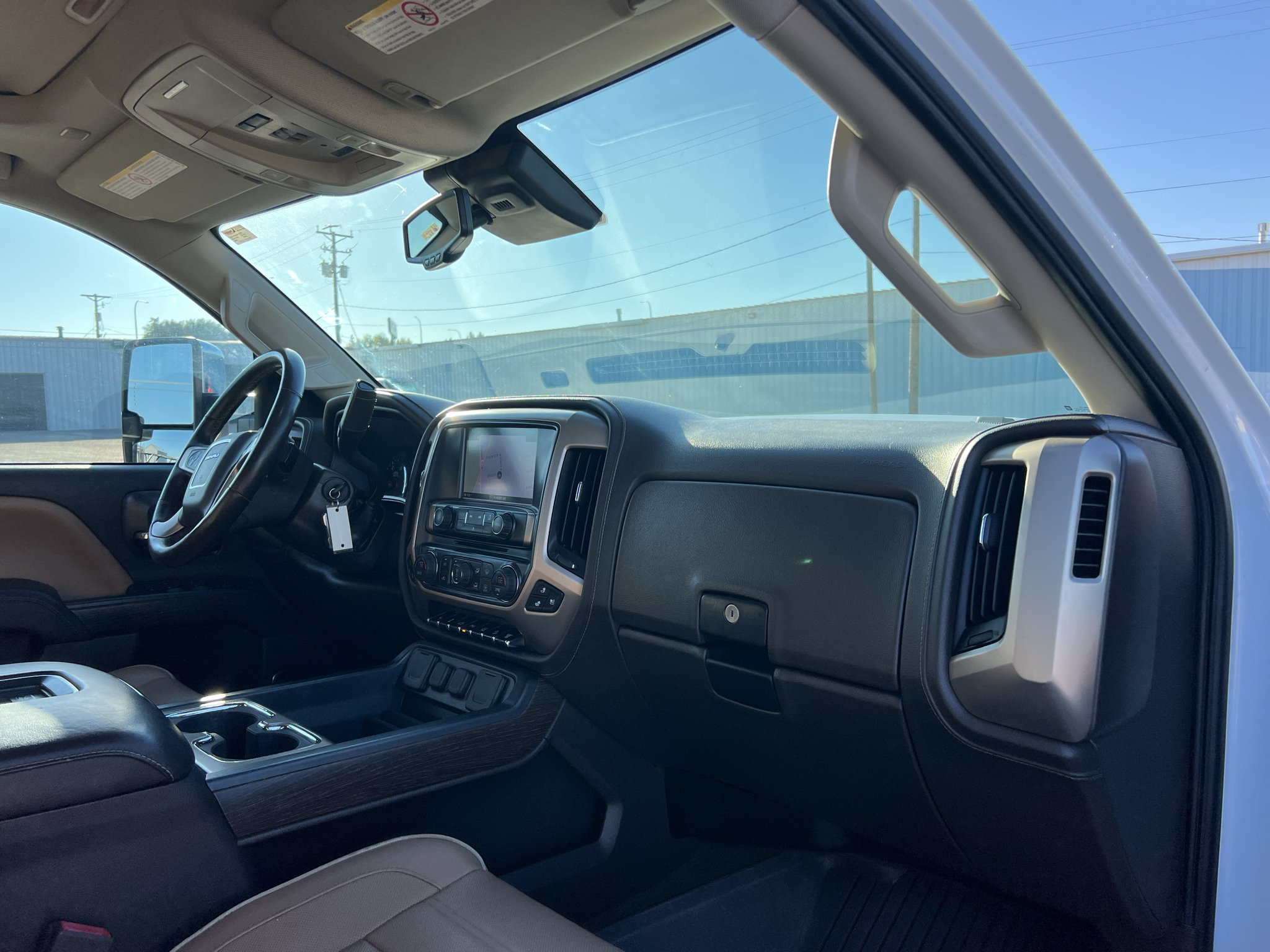 Used 2017 GMC Sierra 2500 Denali w/ Duramax Plus Package AWD/4WD image 37