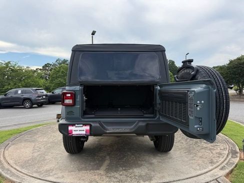 New 2026 Jeep Wrangler Unlimited Sport AWD/4WD image 31