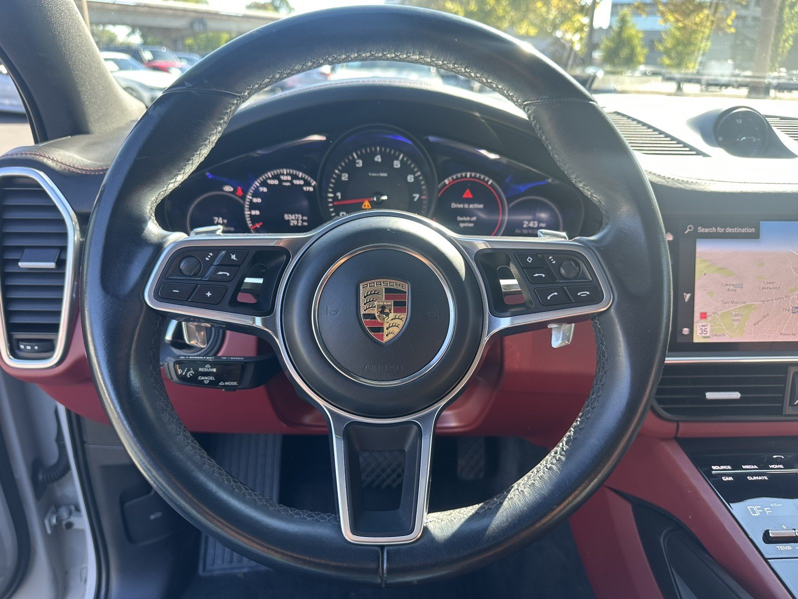 Used 2023 Porsche Cayenne w/ Premium Package AWD/4WD image 14
