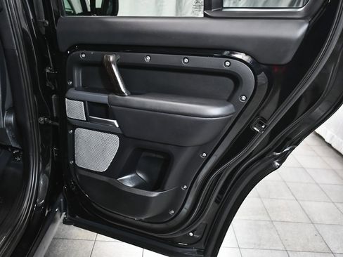 Used 2024 Land Rover Defender 130 X image 13