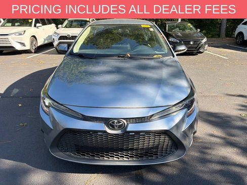 Used 2022 Toyota Corolla LE FWD image 2