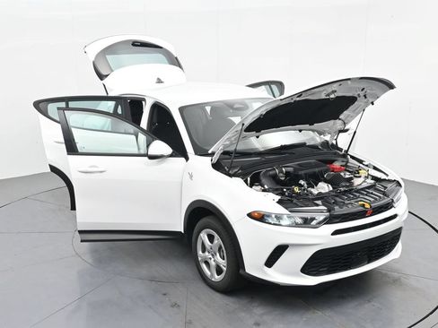 Used 2024 Dodge Hornet GT AWD/4WD image 39