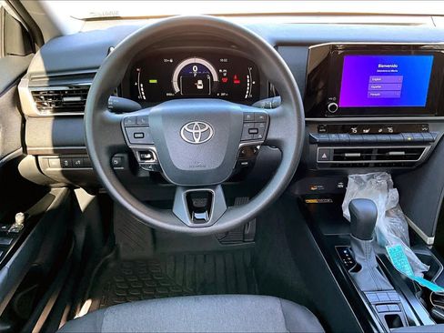 Certified 2025 Toyota Camry LE image 6