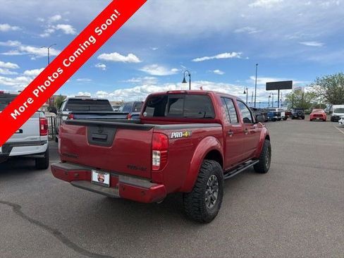 Used 2018 Nissan Frontier PRO-4X AWD/4WD image 2