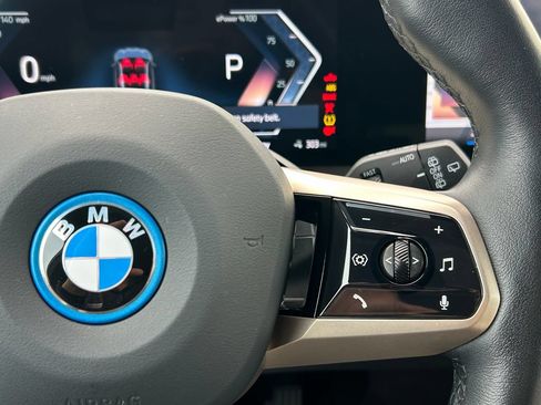 Used 2024 BMW iX xDrive50 w/ Sport Package AWD/4WD image 20