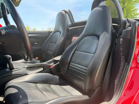 Used 2001 Porsche Boxster RWD image 34