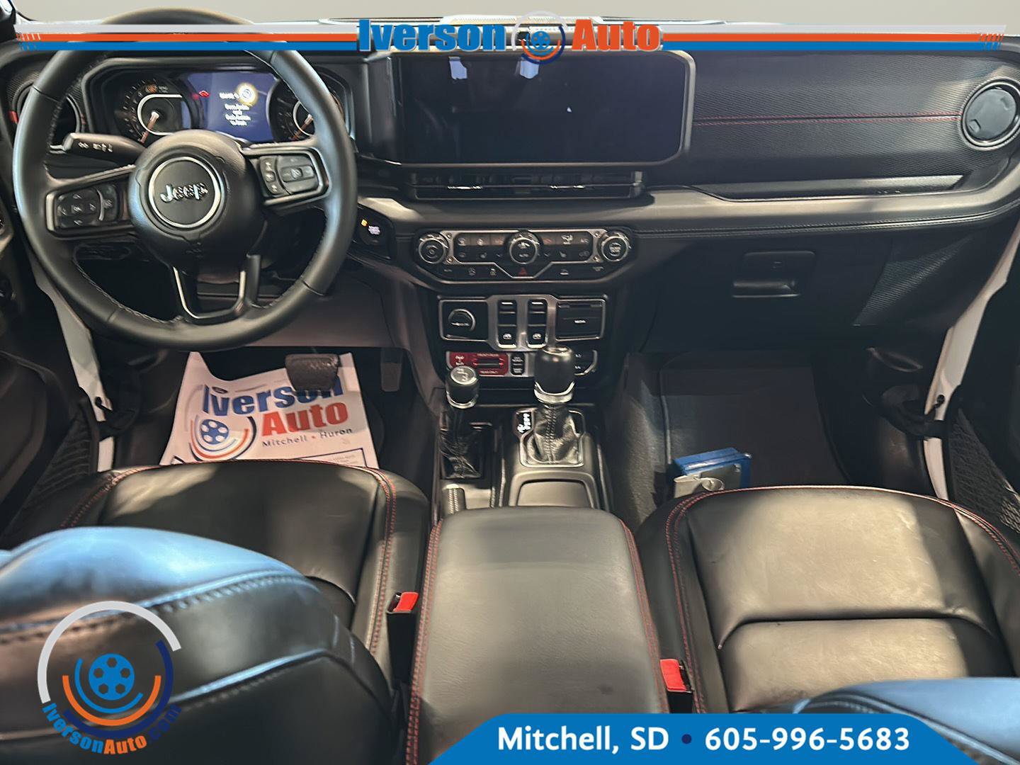 Used 2026 Jeep Wrangler Rubicon AWD/4WD image 25