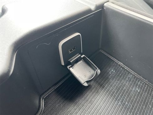 Used 2024 RAM 2500 Big Horn w/ Night Edition image 19