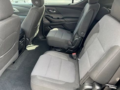 Certified 2023 Chevrolet Traverse LT w/ LPO, Floor Liner Package AWD/4WD image 38