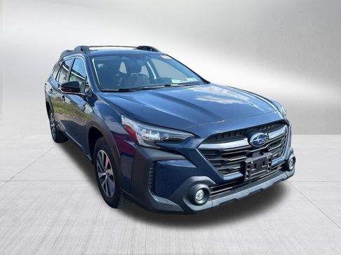 Used 2024 Subaru Outback Premium AWD/4WD image 6