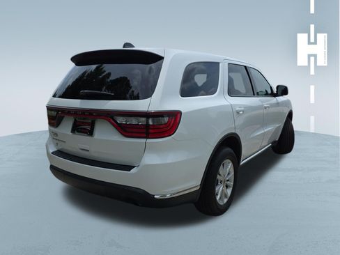 Used 2021 Dodge Durango SXT w/ 3rd Row Seating Group AWD/4WD image 3