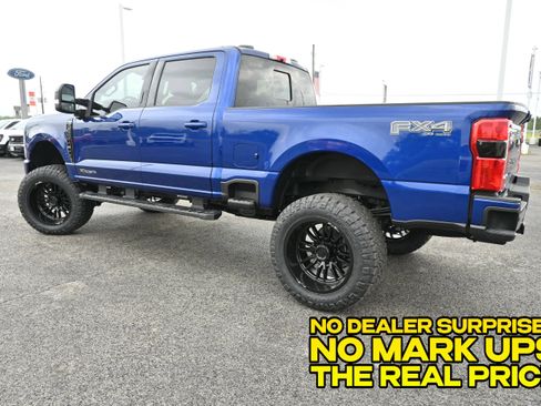 New 2026 Ford F250 Lariat w/ Black Appearance Package AWD/4WD image 8