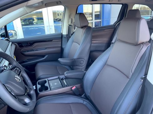 New 2026 Honda Odyssey Elite image 8