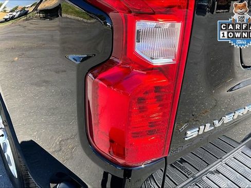 Certified 2025 Chevrolet Silverado 1500 Custom AWD/4WD image 28