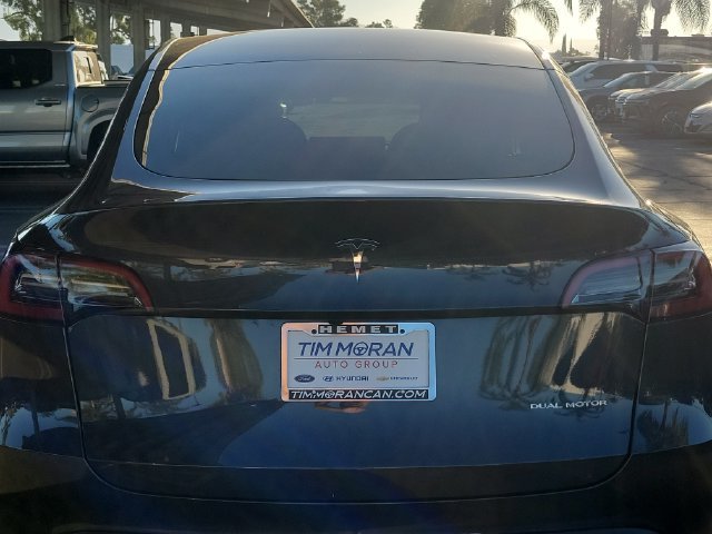 Used 2024 Tesla Model Y Long Range AWD/4WD image 25