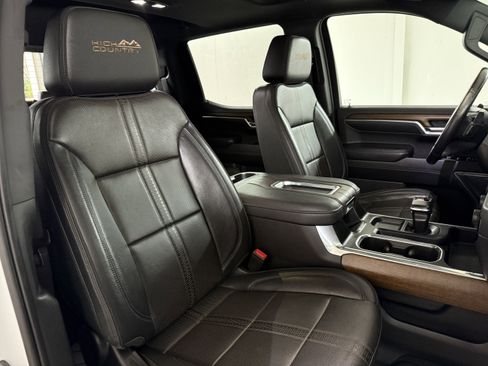 Used 2022 Chevrolet Silverado 1500 High Country w/ High Country Premium Package image 36