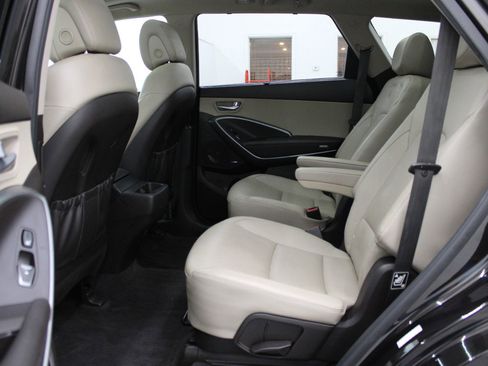 Used 2018 Hyundai Santa Fe Limited FWD image 8