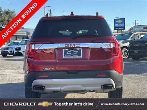 Certified 2023 GMC Acadia SLE w/ Driver Convenience Package image 5