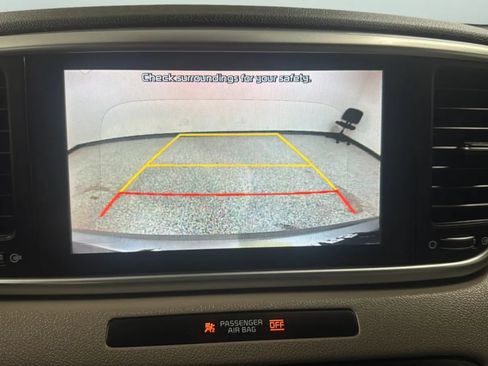 Used 2020 Kia Sportage LX FWD image 13