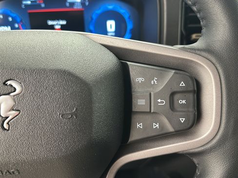 Used 2025 Ford Bronco Badlands AWD/4WD image 19