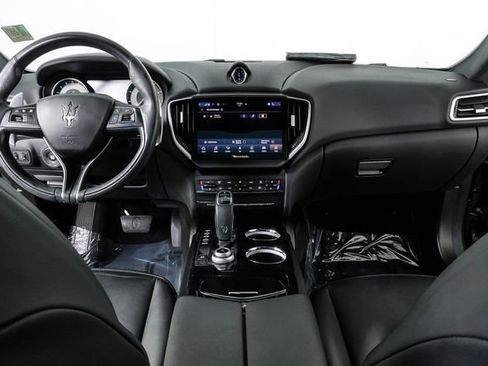 Used 2023 Maserati Ghibli Modena RWD image 19