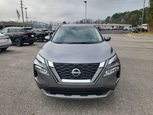 Used 2023 Nissan Rogue SV image 8